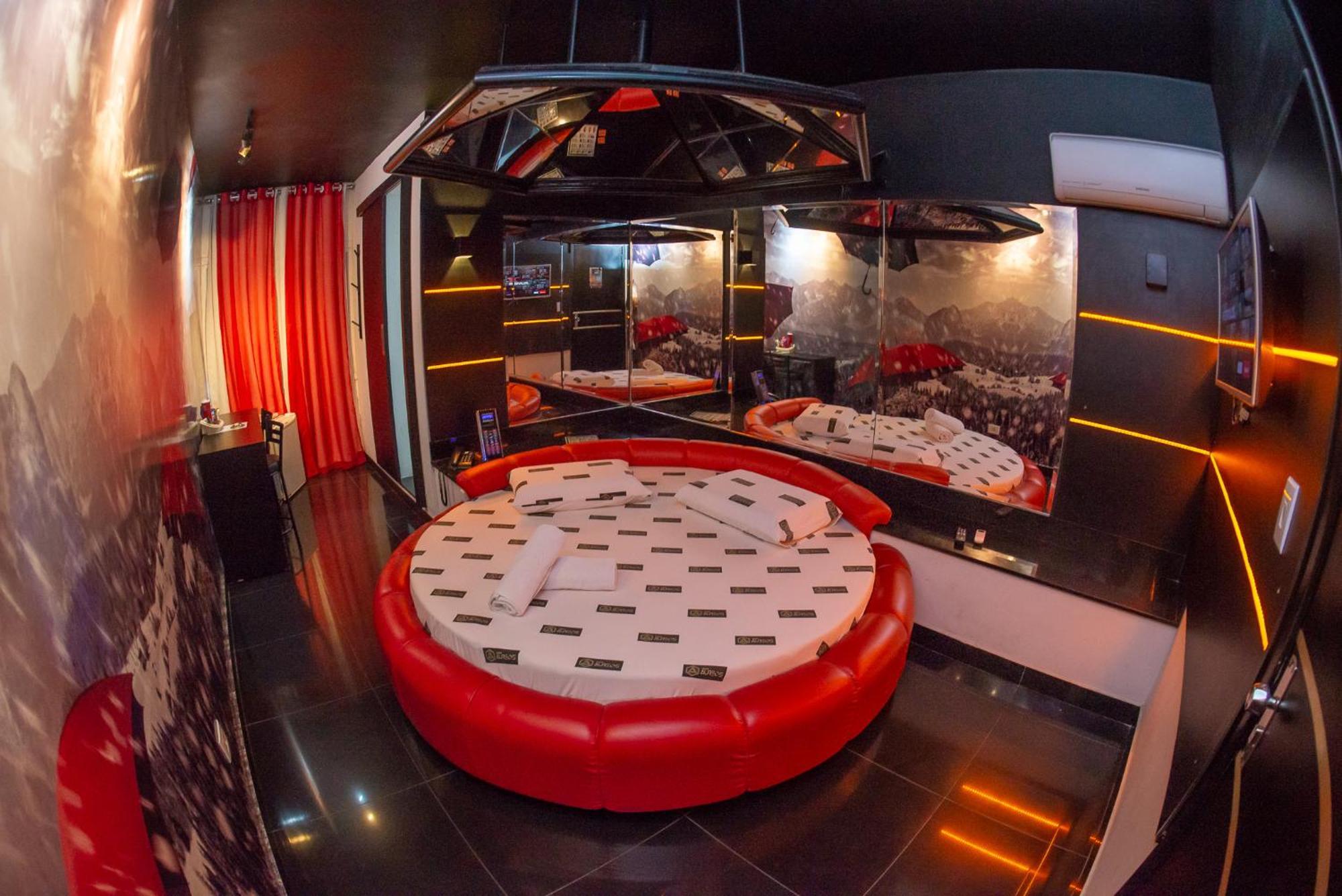 Manhattan Motel (Adults Only) Porto Alegre Exterior photo
